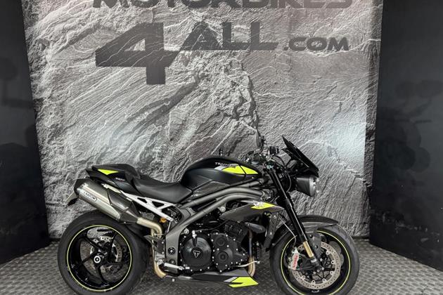 TRIUMPH SPEED TRIPLE 1050 RS