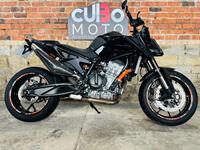 KTM 890 DUKE