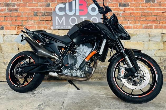 KTM 890 DUKE