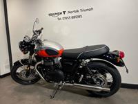 TRIUMPH BONNEVILLE T100