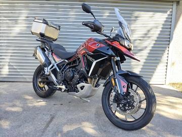 TRIUMPH TIGER 900 GT