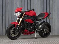 TRIUMPH SPEED TRIPLE 1050