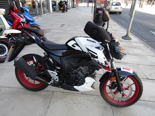 SUZUKI GSX-S125 