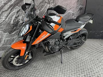 KTM 790 DUKE