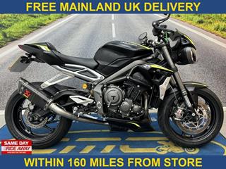 TRIUMPH STREET TRIPLE 765 RS 