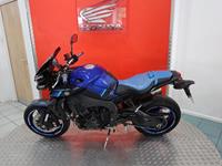 YAMAHA MT-10