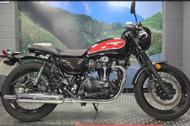 KAWASAKI W800 CAFE