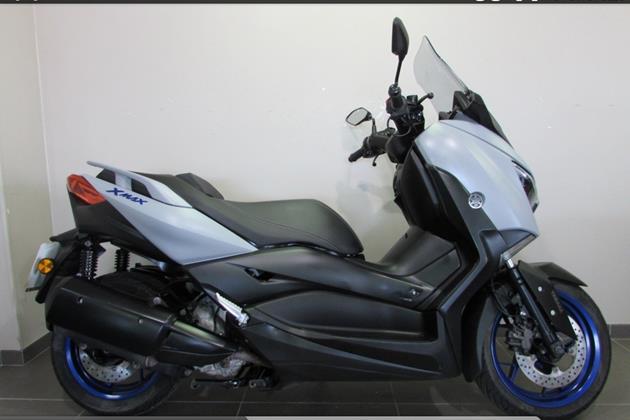 YAMAHA XMAX 300