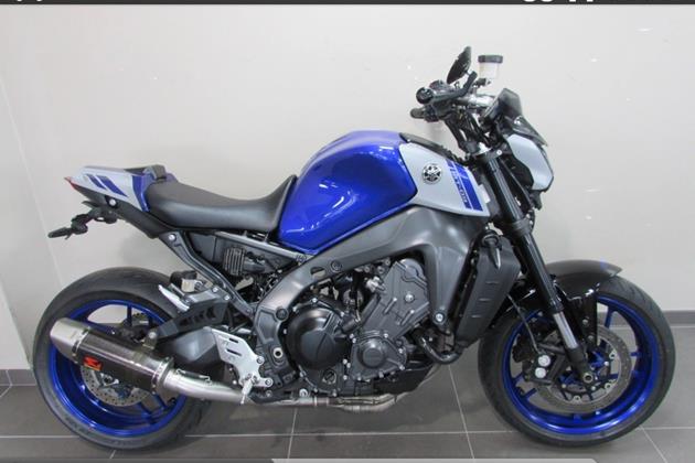 YAMAHA MT-09