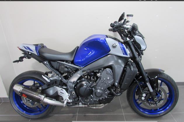 YAMAHA MT-09