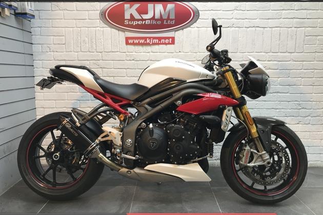 TRIUMPH SPEED TRIPLE 1050 R