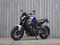 YAMAHA MT-09