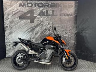 KTM 890 DUKE 