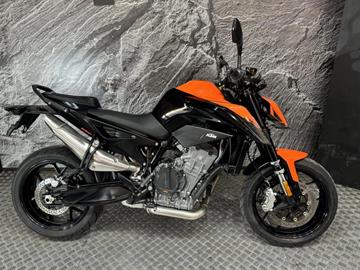 KTM 890 DUKE