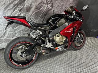 HONDA CBR1000RR FIREBLADE 