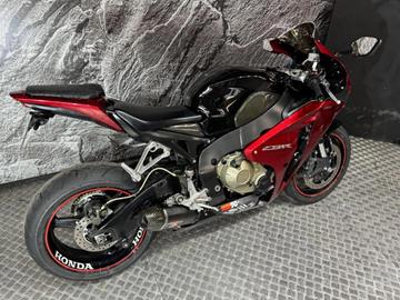 HONDA CBR1000RR FIREBLADE