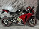 CBR1000RR FIREBLADE 