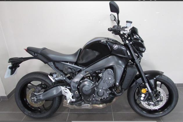 YAMAHA MT-09