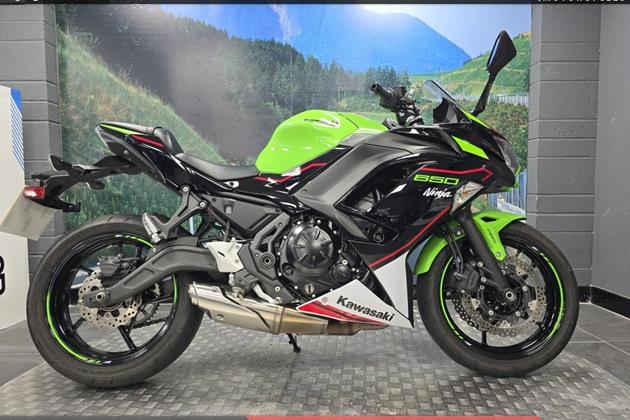 KAWASAKI NINJA 650