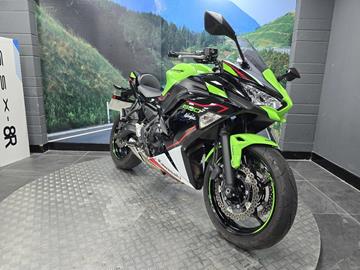 KAWASAKI NINJA 650