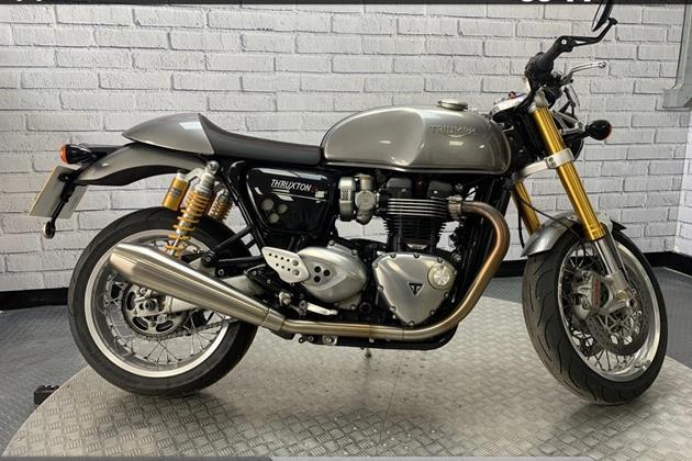 TRIUMPH THRUXTON 1200 R