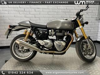 TRIUMPH THRUXTON 1200 R 