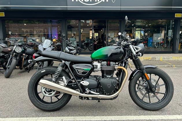 TRIUMPH SPEED TWIN 900