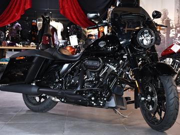 HARLEY-DAVIDSON ROAD KING