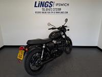 TRIUMPH BONNEVILLE T100 BLACK