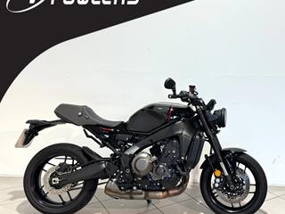 YAMAHA XSR900 