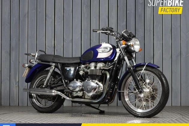 TRIUMPH BONNEVILLE T100