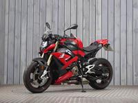 BMW S1000R