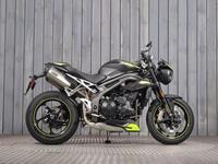 TRIUMPH SPEED TRIPLE 1050