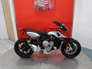 MV-AGUSTA RIVALE 800 