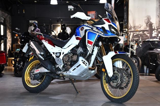 HONDA CRF1000L AFRICA TWIN