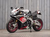 APRILIA RSV4