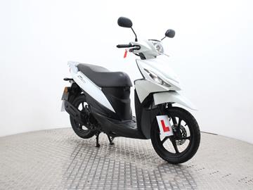 SUZUKI AH110 ADDRESS