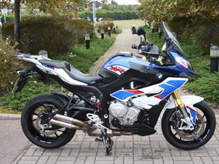 BMW S1000XR 