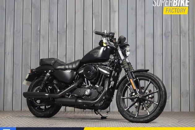 HARLEY-DAVIDSON SPORTSTER 883