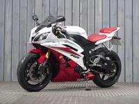 YAMAHA R6