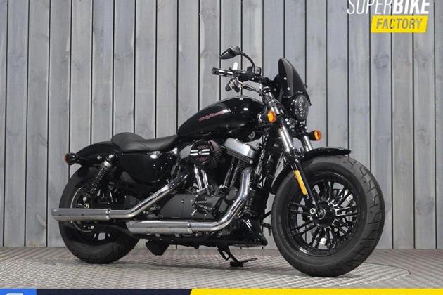 HARLEY-DAVIDSON SPORTSTER 1200