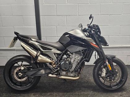 KTM 790 DUKE