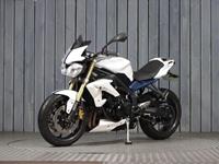 TRIUMPH STREET TRIPLE 675