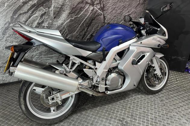 SUZUKI SV1000S