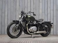 TRIUMPH BONNEVILLE BOBBER