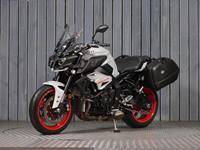 YAMAHA MT-10