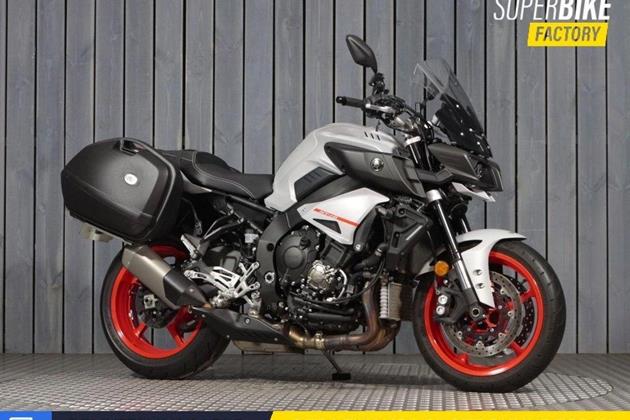 YAMAHA MT-10