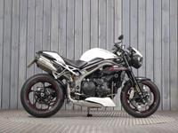 TRIUMPH SPEED TRIPLE 1050