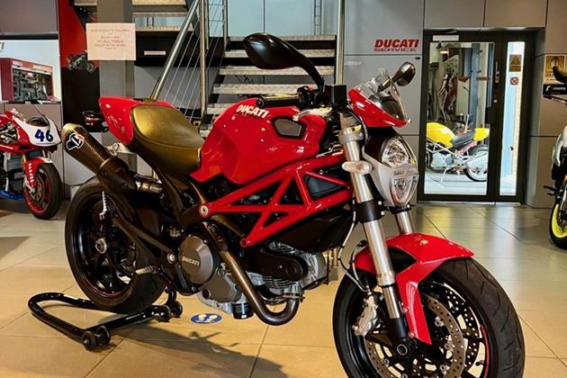 DUCATI MONSTER 796