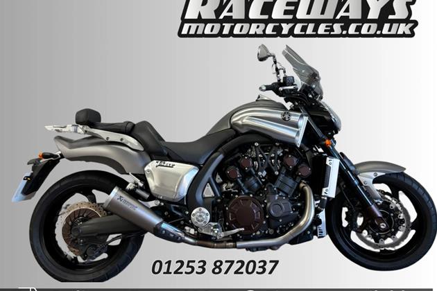 YAMAHA V-MAX